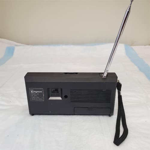 Kingston Portable AM/FM Radio w Earphone Jack - Thumbnail 5