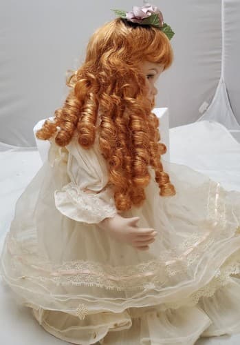 Original Amazing Porcelain Fashion Doll Beautiful Lace Dress - Thumbnail 3