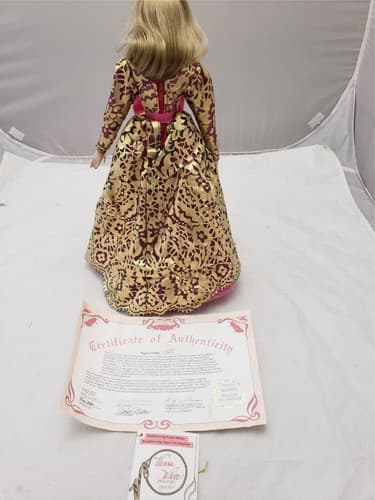 Vintage Vanna White Porcelain Doll Collection Limited Edition Numbered - Thumbnail 6