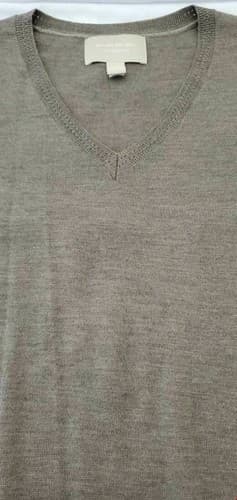 Banana Republic 100% Merino Wool Brown V-Neck Men's Sweater Size Large - Thumbnail 4