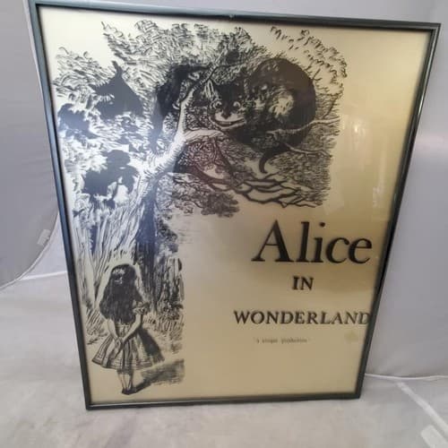 Alice's Adventures in Wonderland Illustrated Large Framed Picture - Thumbnail 2