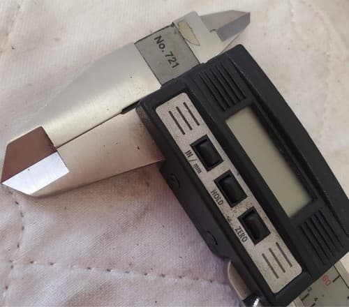 L. S. Starrett 0001"/0.03 mm Electronic Stainless Steel Digital Caliper Lot-1112 - Thumbnail 16