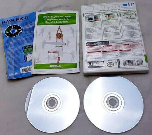 Wii Fit and Wii Play Game Fitness Nintendo Wii - Thumbnail 2