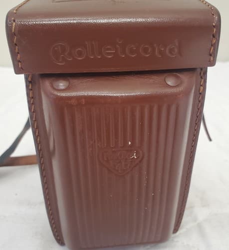 Vintage Rolleicord III Camera with Case Cover/accessories - Thumbnail 4