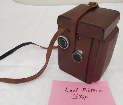 Vintage Rolleicord III Camera with Case Cover/accessories - Thumbnail 9