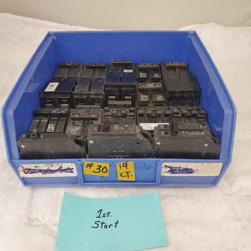 Large Lot of 19 Used Circuit Breakers Assorted #30 - Image 1