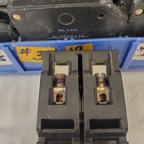 Large Lot of 19 Used Circuit Breakers Assorted #30 - Thumbnail 5