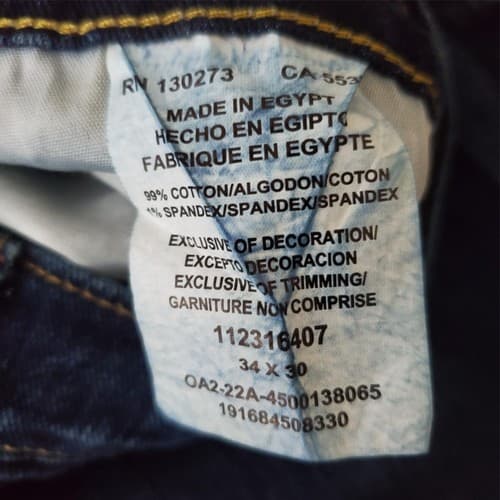 Lot of Assorted Multi Brand T-shirt, Jeans, Shorts & Socks Set - Thumbnail 3