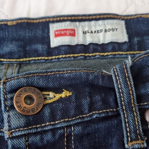 Lot of Assorted Multi Brand T-shirt, Jeans, Shorts & Socks Set - Thumbnail 2