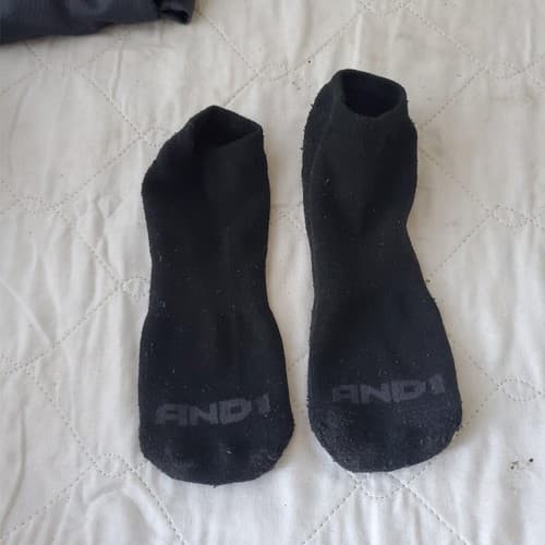 Lot of Assorted Multi Brand T-shirt, Jeans, Shorts & Socks Set - Thumbnail 14