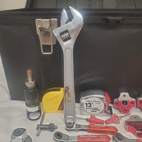 Lot of Assorted Plumbing and Pipe Fitting Tools with Chain Wrenches and Toolbox - Thumbnail 2