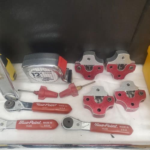 Lot of Assorted Plumbing and Pipe Fitting Tools with Chain Wrenches and Toolbox - Thumbnail 7