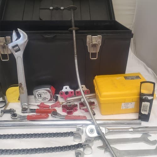 Lot of Assorted Plumbing and Pipe Fitting Tools with Chain Wrenches and Toolbox - Thumbnail 16