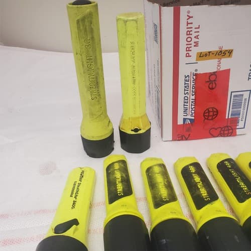 Lot of 8 Streamlight Flashlight 4AA LED LOT-1054 - Thumbnail 5