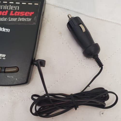 Uniden 3 Band Integrated Radar Laser Detector with Power Cable - Thumbnail 3