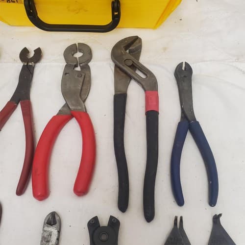 Lot of 11 Assorted Pliers Set Hand Tools for Gripping Cutting & Bending LOT-861 - Thumbnail 6