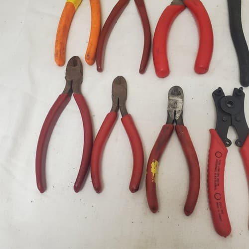 Lot of 11 Assorted Pliers Set Hand Tools for Gripping Cutting & Bending LOT-861 - Thumbnail 8