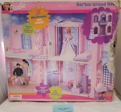 2001 Mattel Barbie Grand Hotel with Electronic Voice Features - Image 1