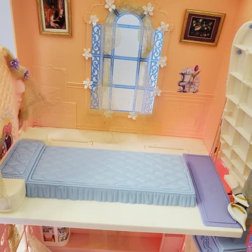 2001 Mattel Barbie Grand Hotel with Electronic Voice Features - Thumbnail 9