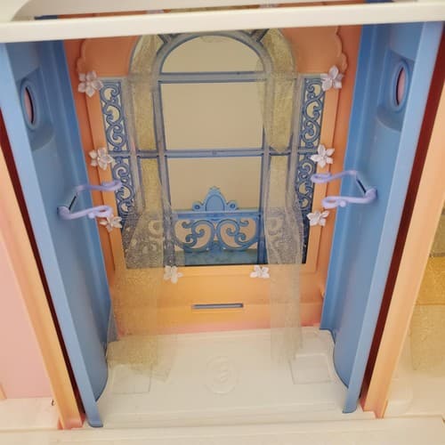 2001 Mattel Barbie Grand Hotel with Electronic Voice Features - Thumbnail 13