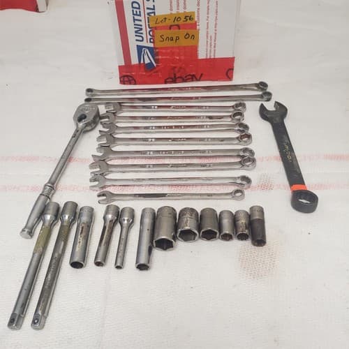 Lot of Snap on combination Wrench & Sockets LOT-1056 - Image 1