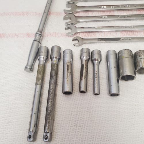 Lot of Snap on combination Wrench & Sockets LOT-1056 - Thumbnail 7