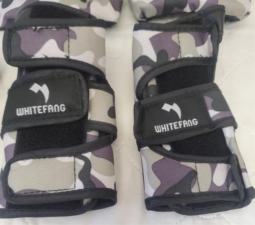 whitefang protective gear set knee elbow wrist pads for skating - Thumbnail 5