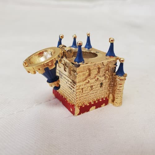 Vintage MSI 1987 Miniature Metal Castle Gaurd Princess Figurine Trinket Box - Thumbnail 6