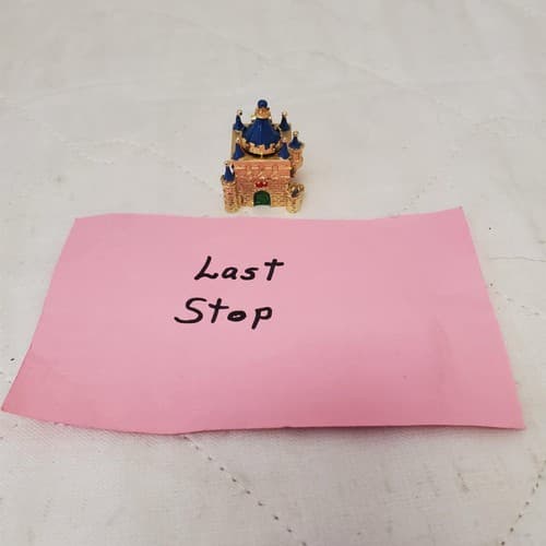 Vintage MSI 1987 Miniature Metal Castle Gaurd Princess Figurine Trinket Box - Thumbnail 10