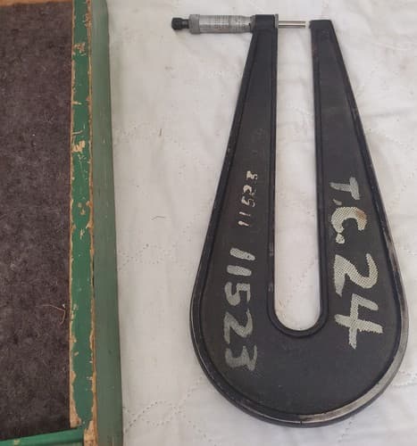 Large Frame Outside Micrometer Precision Measuring instrument with Case LOT-1104 - Thumbnail 11