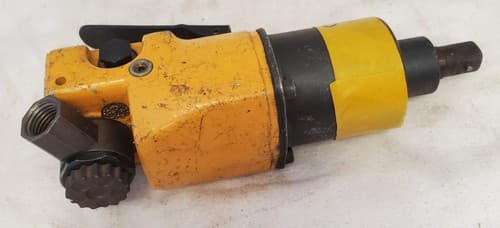 Ingersoll Rand 1702SB 38” Drive Impact Tool Air Tool AM80 - Thumbnail 3