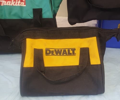 Lot of 3 Tool Bags 2 Makita & 1 DeWalt Soft-Sided Zipper Tote Bags LOT-1074 - Thumbnail 4