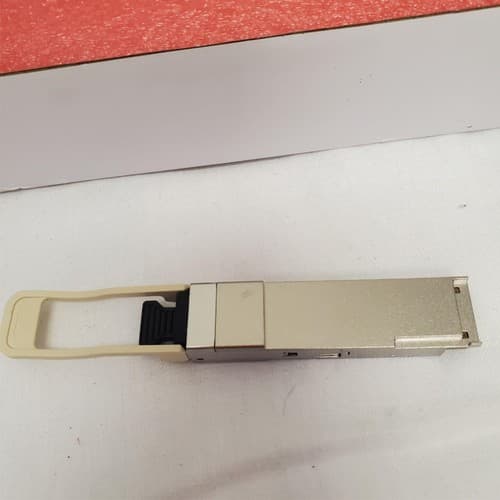 StarTech 40G QSFP+ MM MPO Transceiver QSFP-40G-XSR4-AR-ST - Thumbnail 9