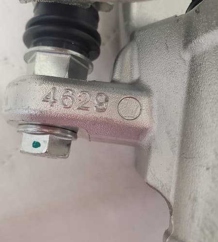 Detroit Axle Premium Driver Left Brake Caliper w/Bracket - Thumbnail 10