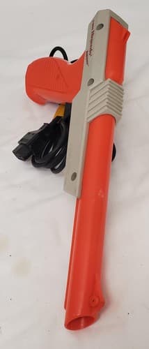 1985 Nintendo Zapper NES-005 Light Gun - Thumbnail 7