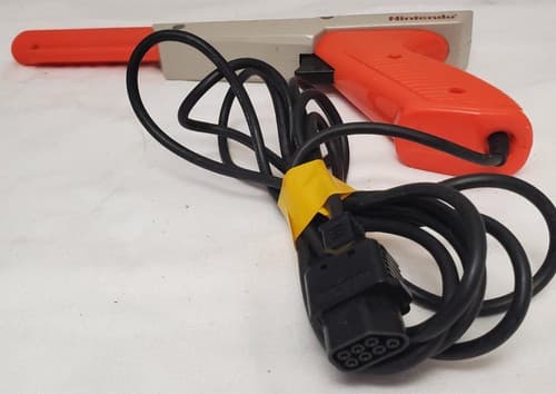 1985 Nintendo Zapper NES-005 Light Gun - Thumbnail 5