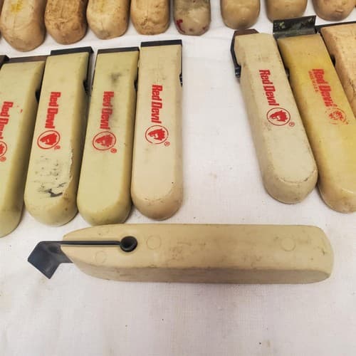 Lot of Assorted 24 Red Devil Single Edge Paint Scraper LOT-362 - Thumbnail 8