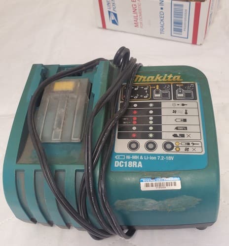 Makita DC18RA S 120V Rapid Battery Charger Li-Ion Fast Charging Tool LOT-797 - Image 1