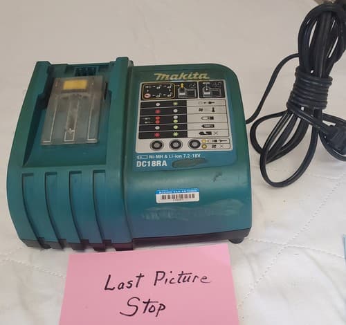 Makita DC18RA S 120V Rapid Battery Charger Li-Ion Fast Charging Tool LOT-355 - Thumbnail 6