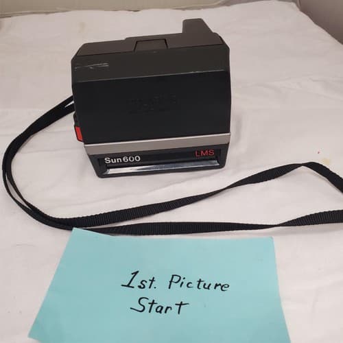 Vintage Polaroid Sun 600 LMS Land Camera with Strap - Image 1