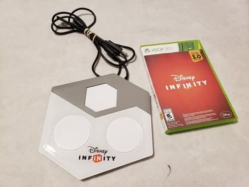 Disney Infinity 3.0 Game and Portal Base (Microsoft Xbox 360, 2015) - Image 1