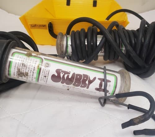 Lot of 2 Stubby II LED Handheld Work Lights LOT 1060 - Thumbnail 4
