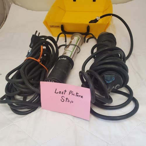 Lot of 2 Stubby II LED Handheld Work Lights LOT 1060 - Thumbnail 9