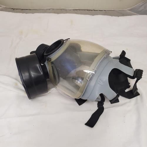 Full Face Respirator Gas Mask w/ Filter - Thumbnail 4