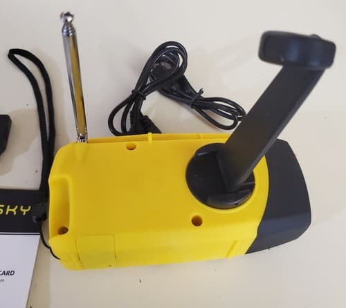 ESky ES-CR02 Crank Radio Solar Power Hand Crank Radio with Flashlight & 1000mAh - Thumbnail 6