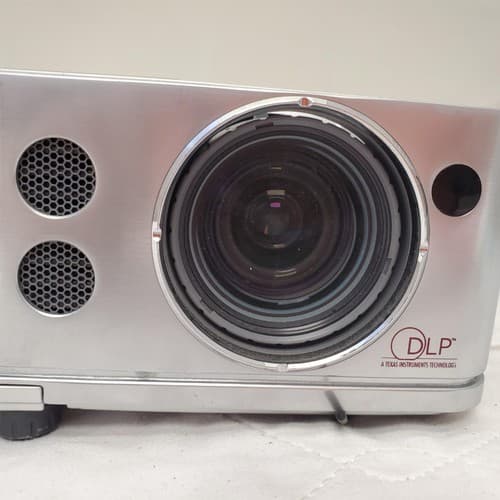 Toshiba DLF TDP-D2 Projector - Thumbnail 4