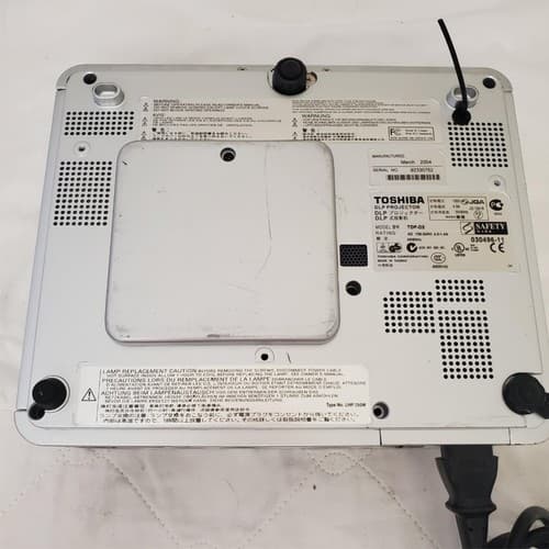 Toshiba DLF TDP-D2 Projector - Thumbnail 9