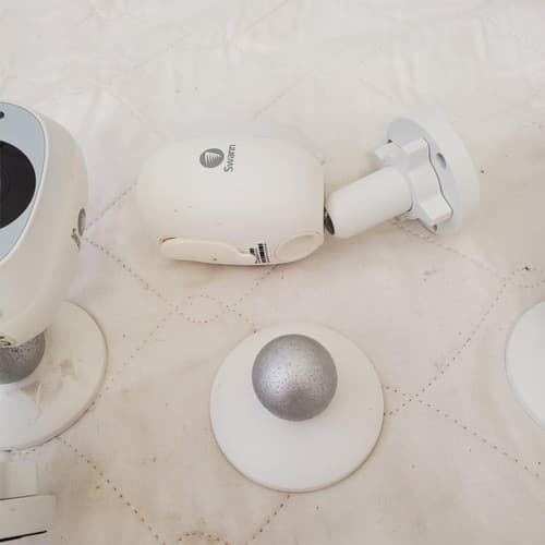 Lot of Swann SWWHD-INTCAM 1080p Wireless Smart Security Cameras - Thumbnail 9