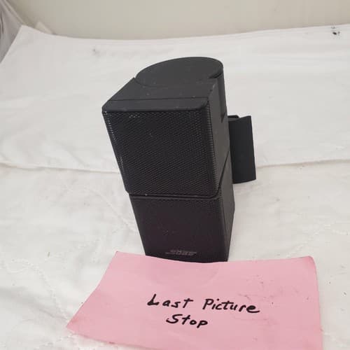 Bose Jewel Double Cube Speakers with Wall Mount - Thumbnail 7