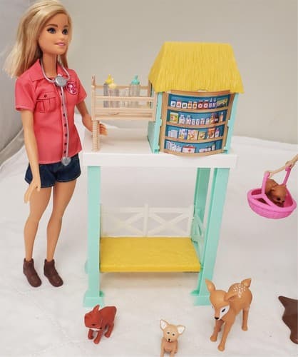 Barbie Animal Rescuer Center with Animals & Accessories Doll Playset - Thumbnail 2